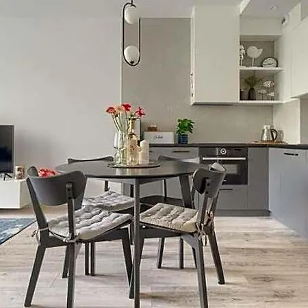 شقة Ground Floor With A Garden In نيخوجة