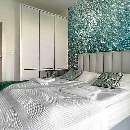 Ground Floor With A Garden In