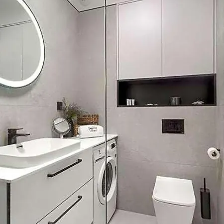 Ground Floor With A Garden In شقة *