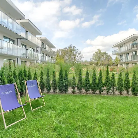 Ground Floor With A Garden In Appartement *