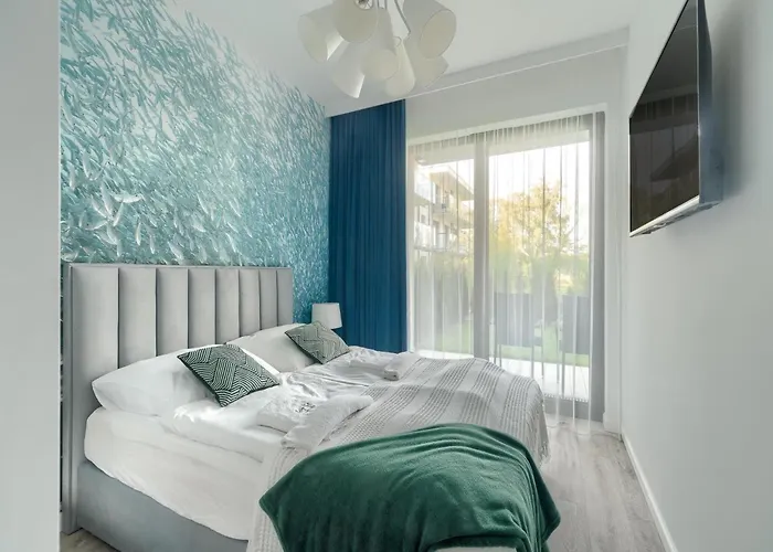 Ground Floor With A Garden In *